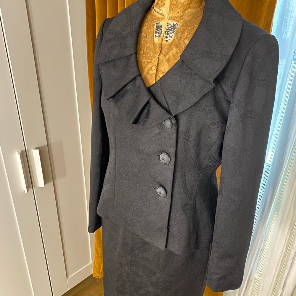 Evan-Picone Suit